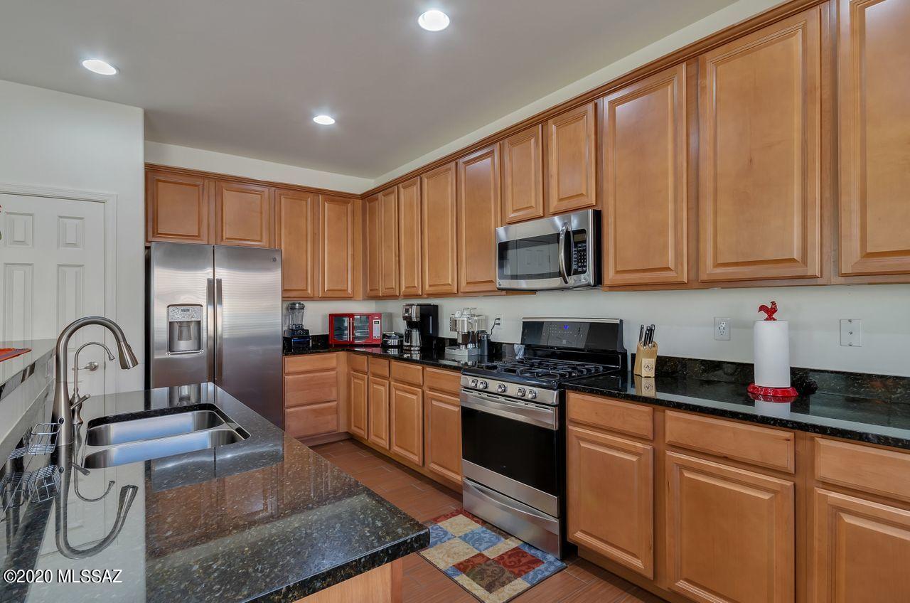 14320 N Arrowpoint Ash Avenue