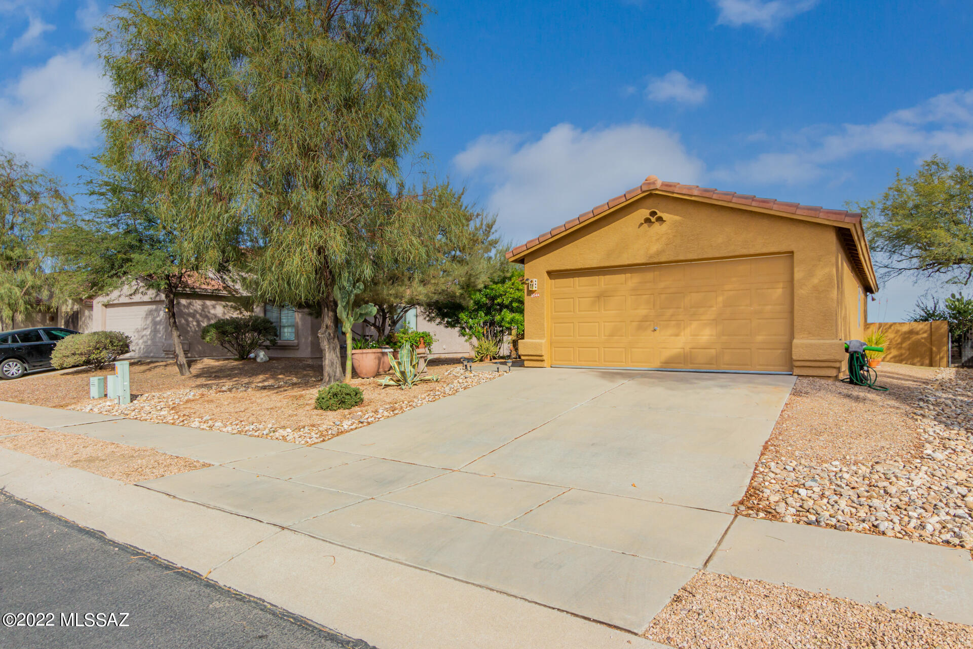 6544 W Plomosa Place