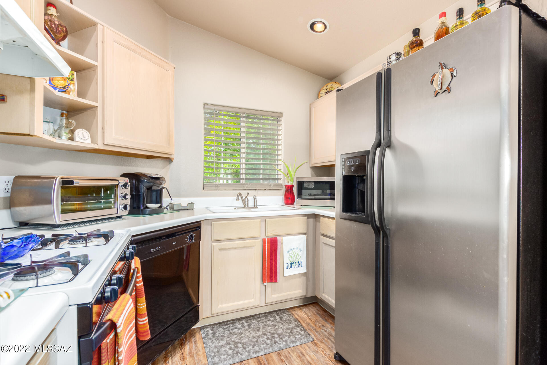 6544 W Plomosa Place