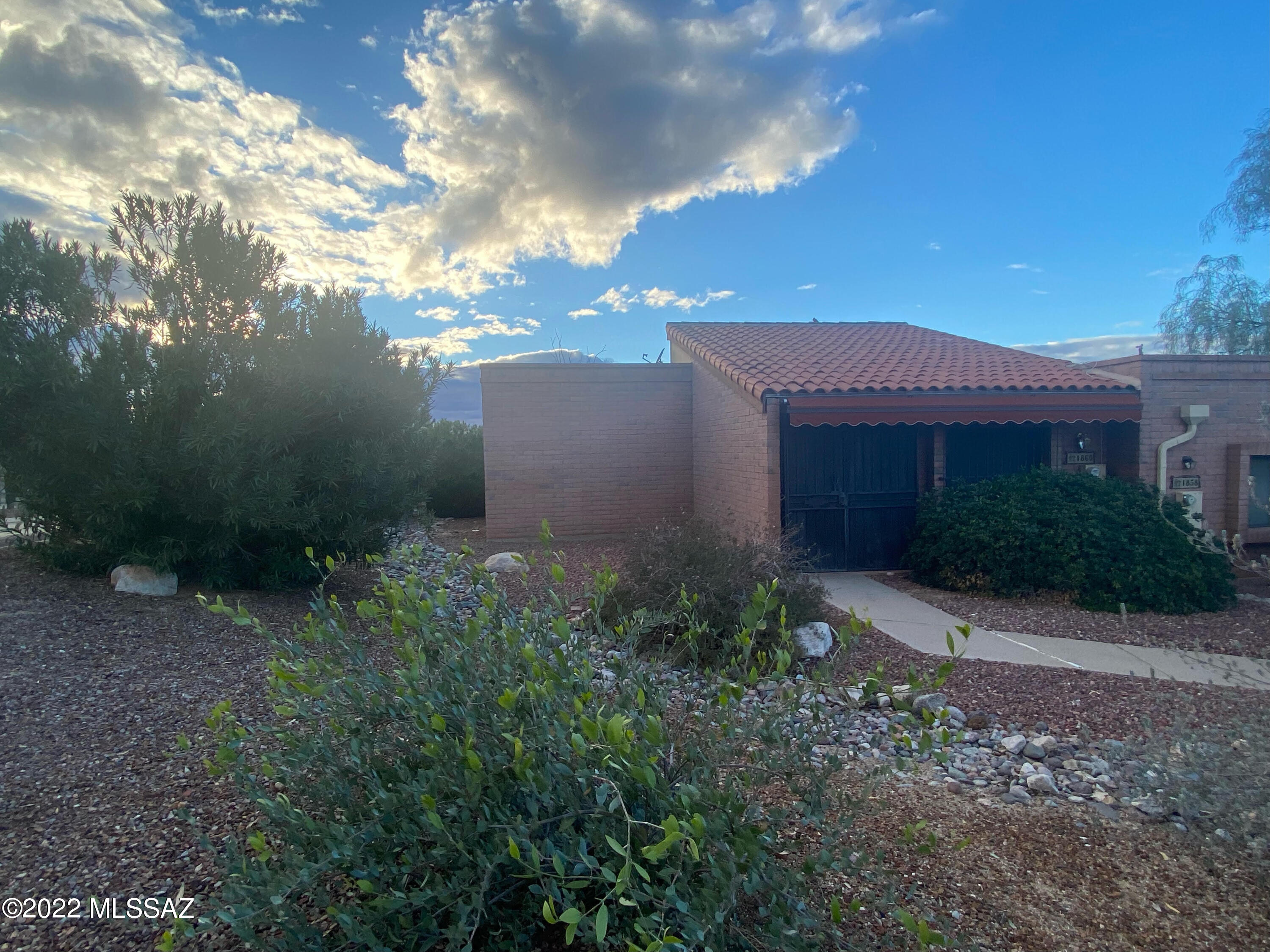 1860 W Dalehaven Circle