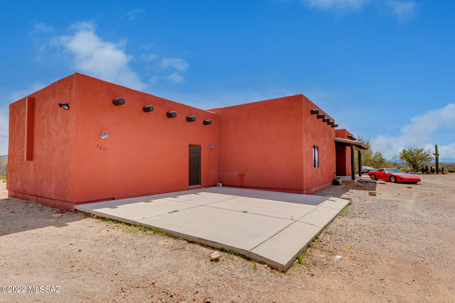 7611 W Illinois Street