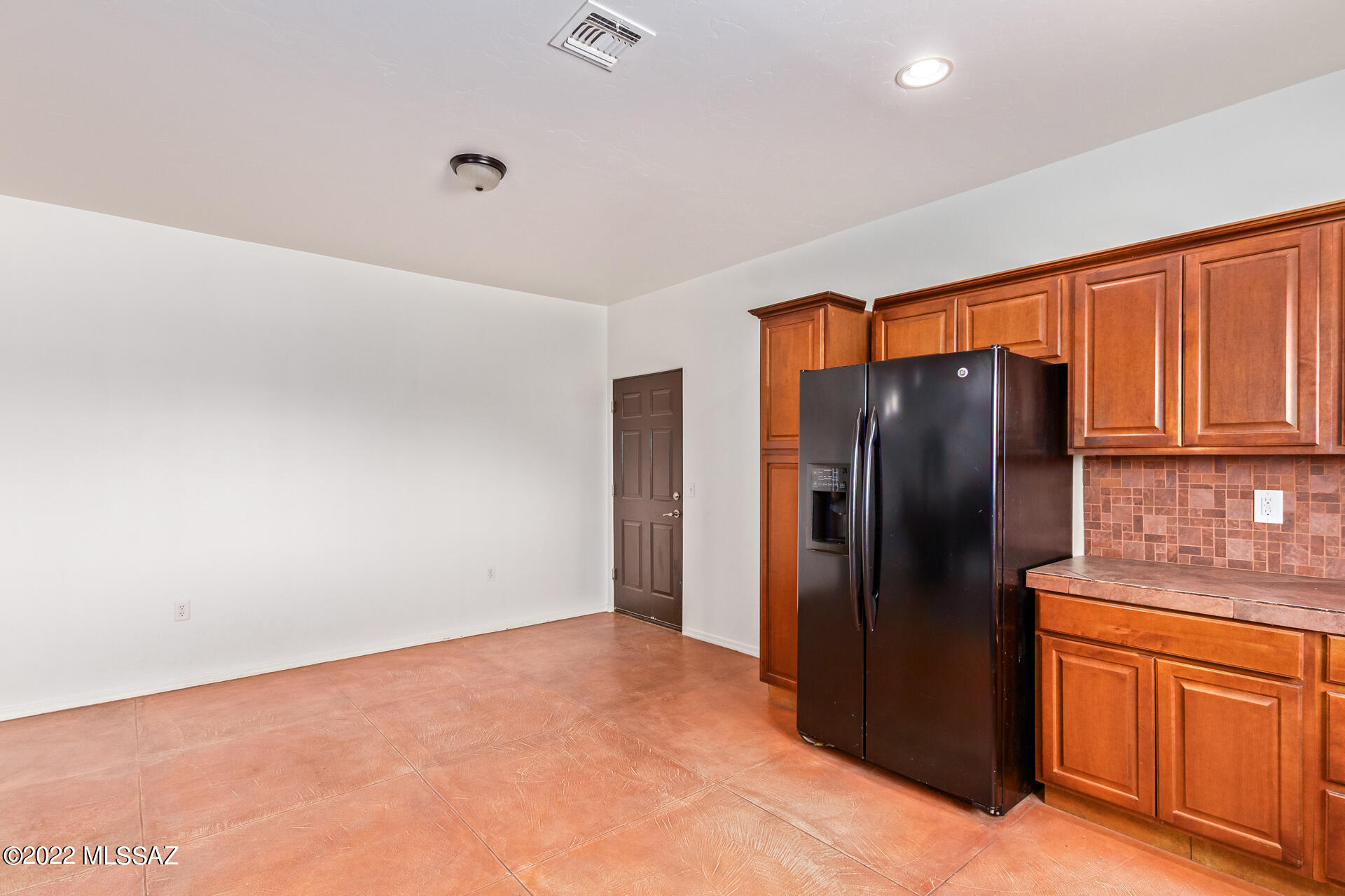 7611 W Illinois Street