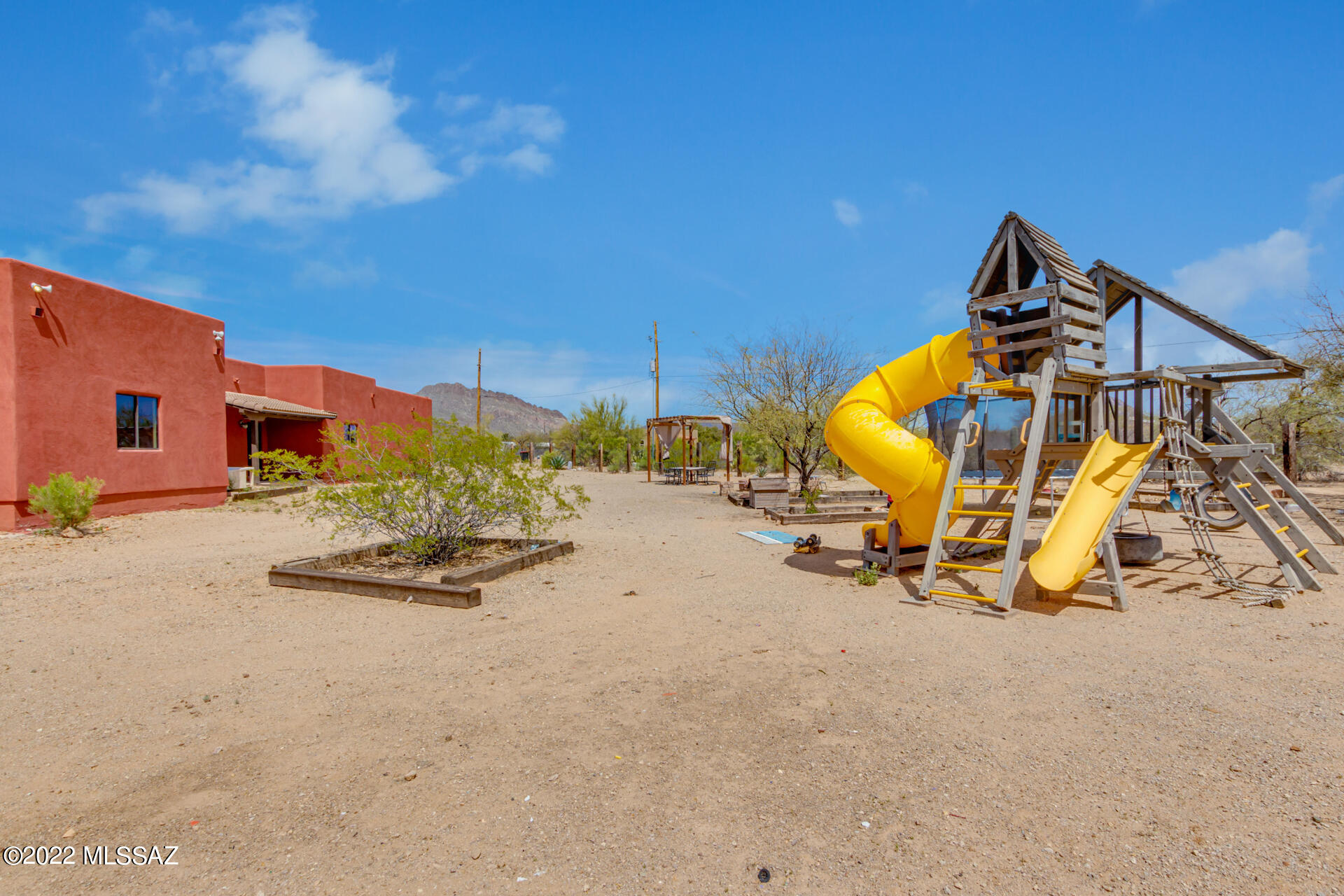 7611 W Illinois Street