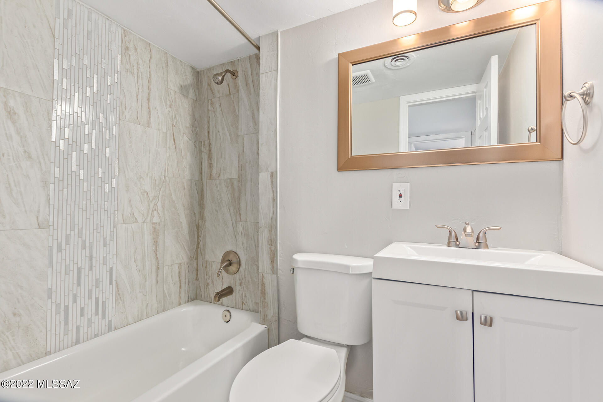 6325 E Calle Bellatrix