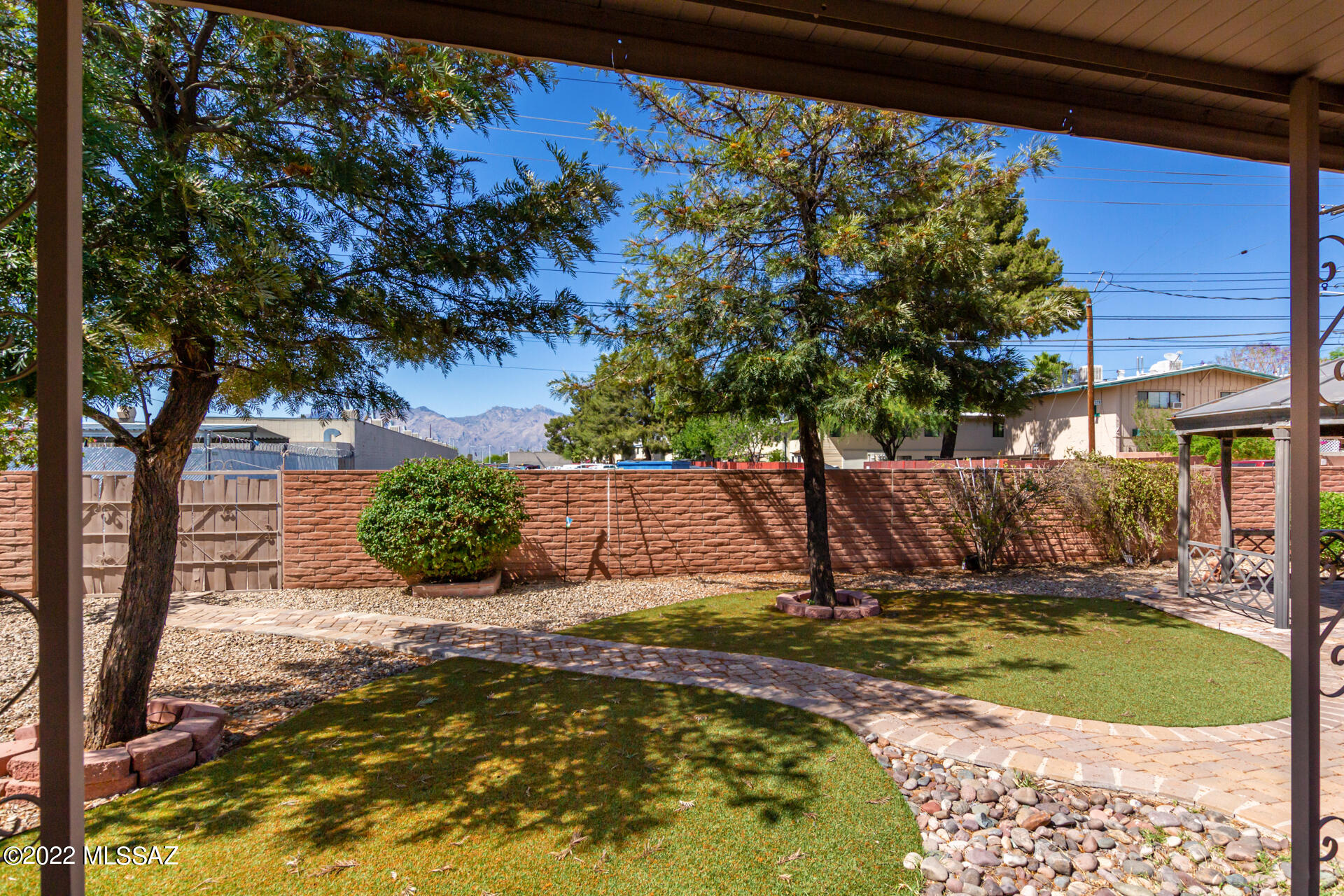 6325 E Calle Bellatrix