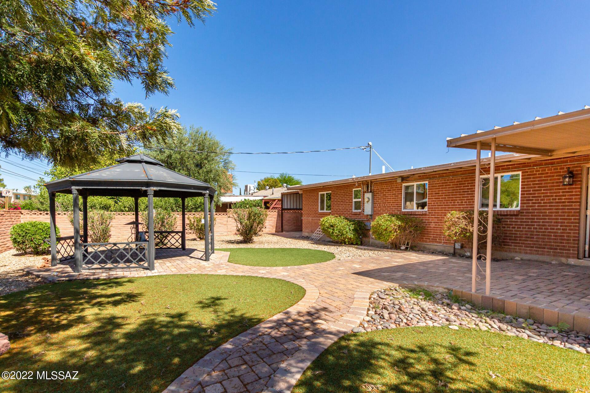 6325 E Calle Bellatrix