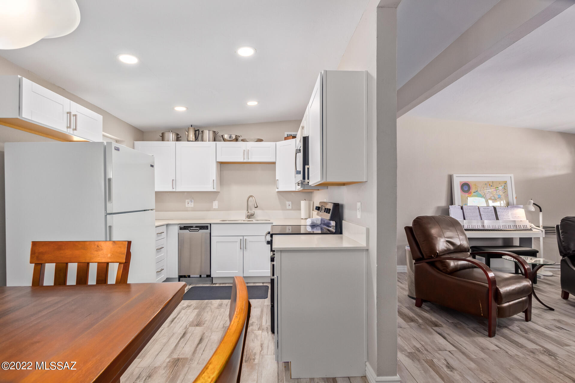 6325 E Calle Bellatrix