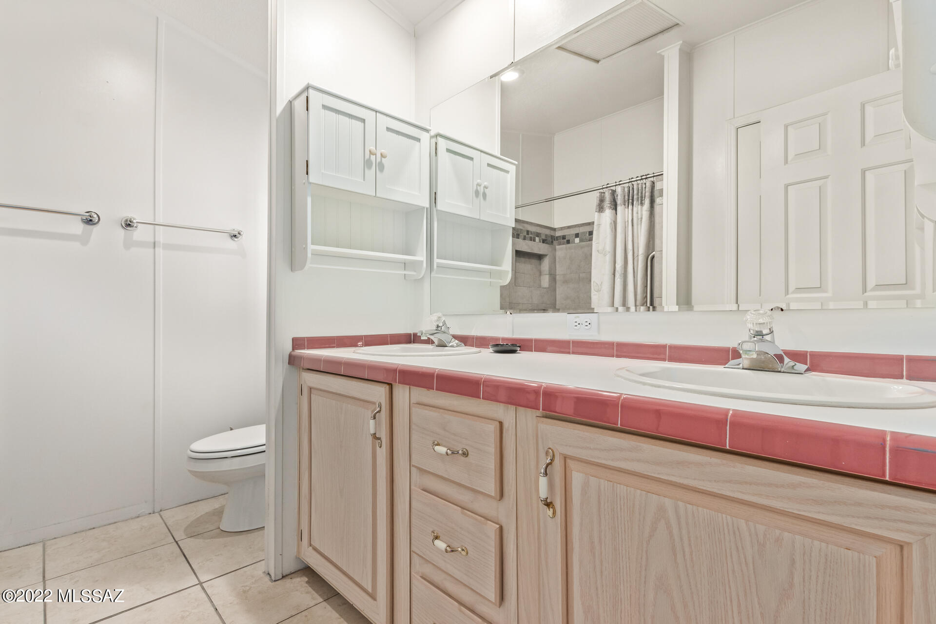 3752 S John Hay Avenue