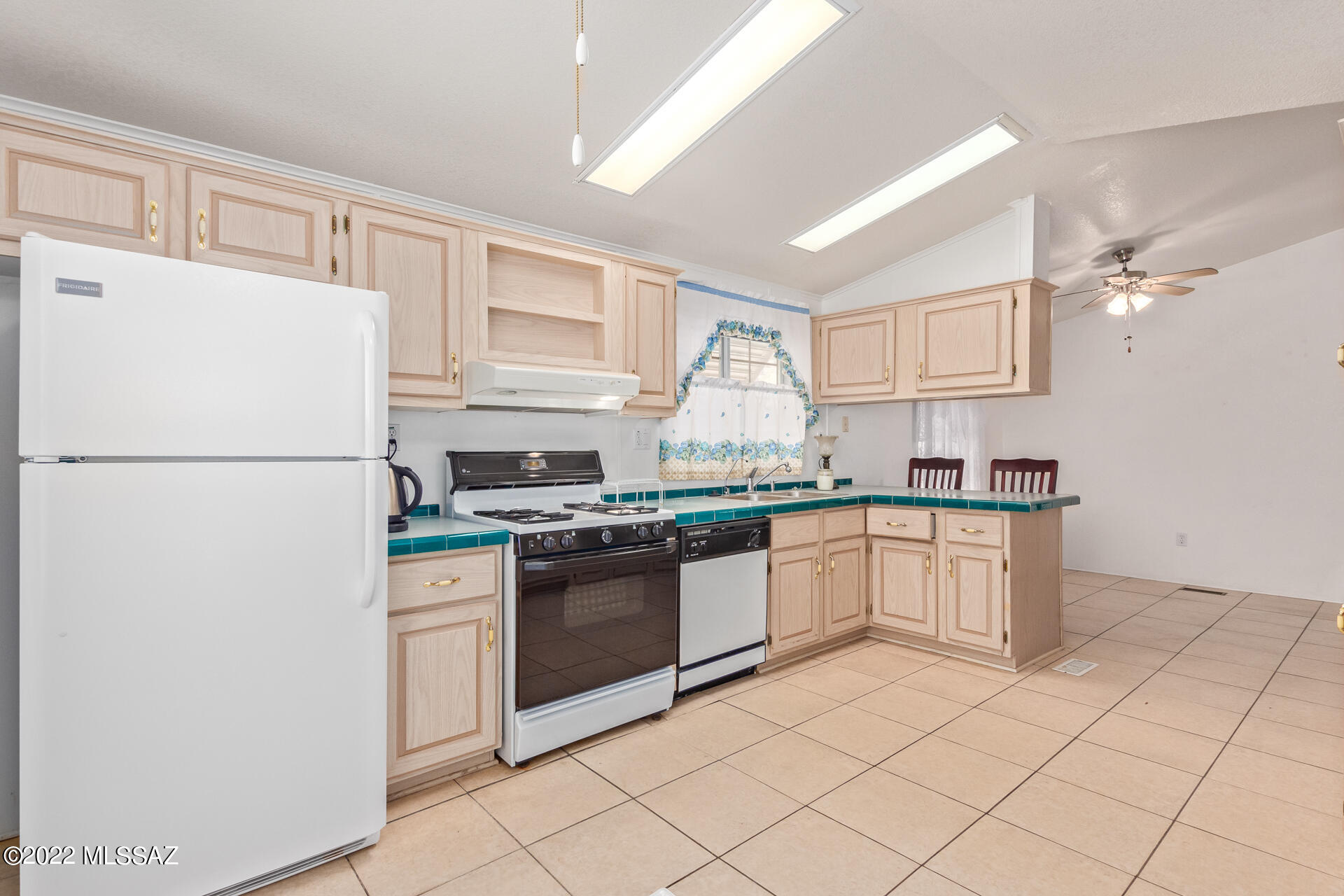 3752 S John Hay Avenue