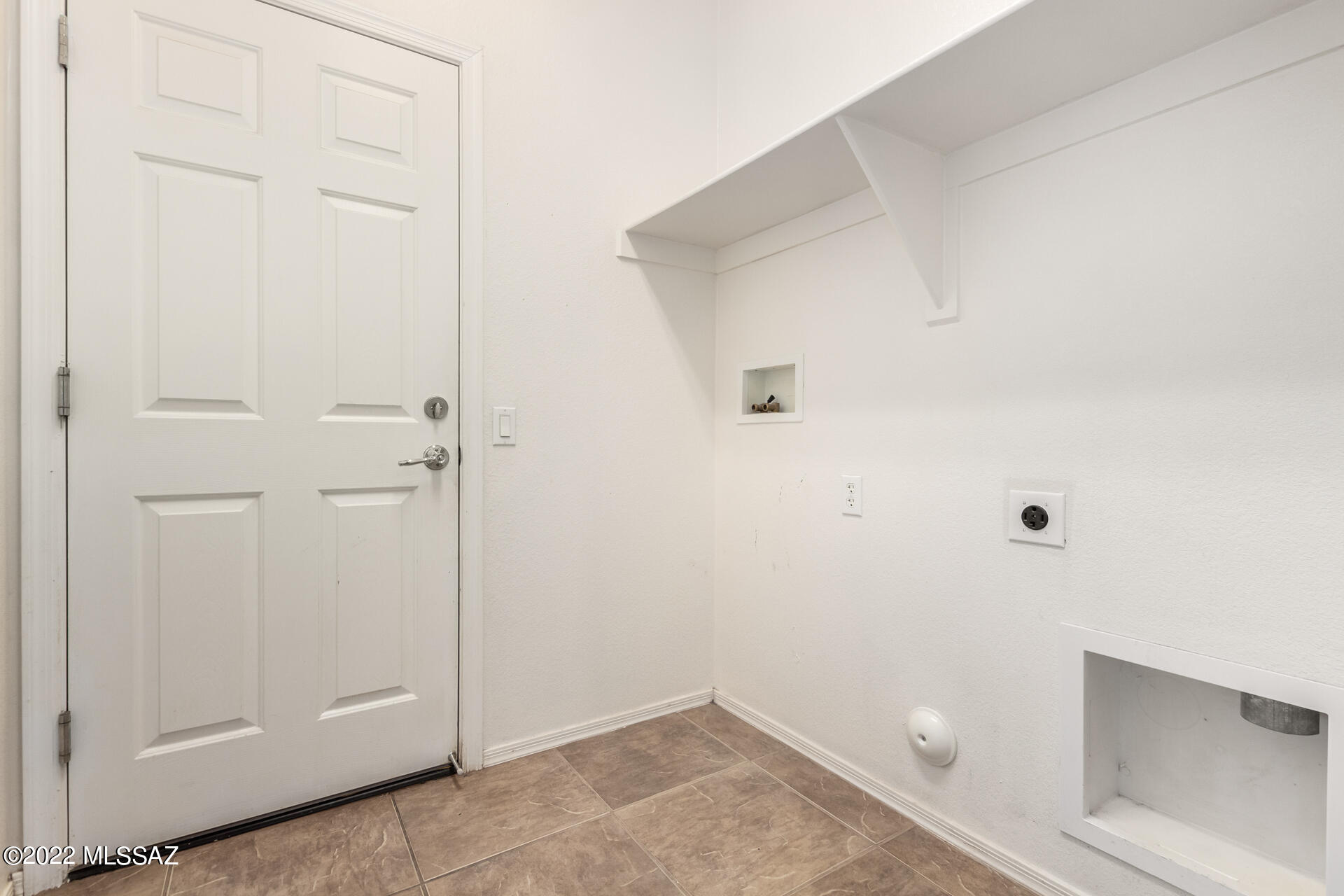 20824 E Treasure Road