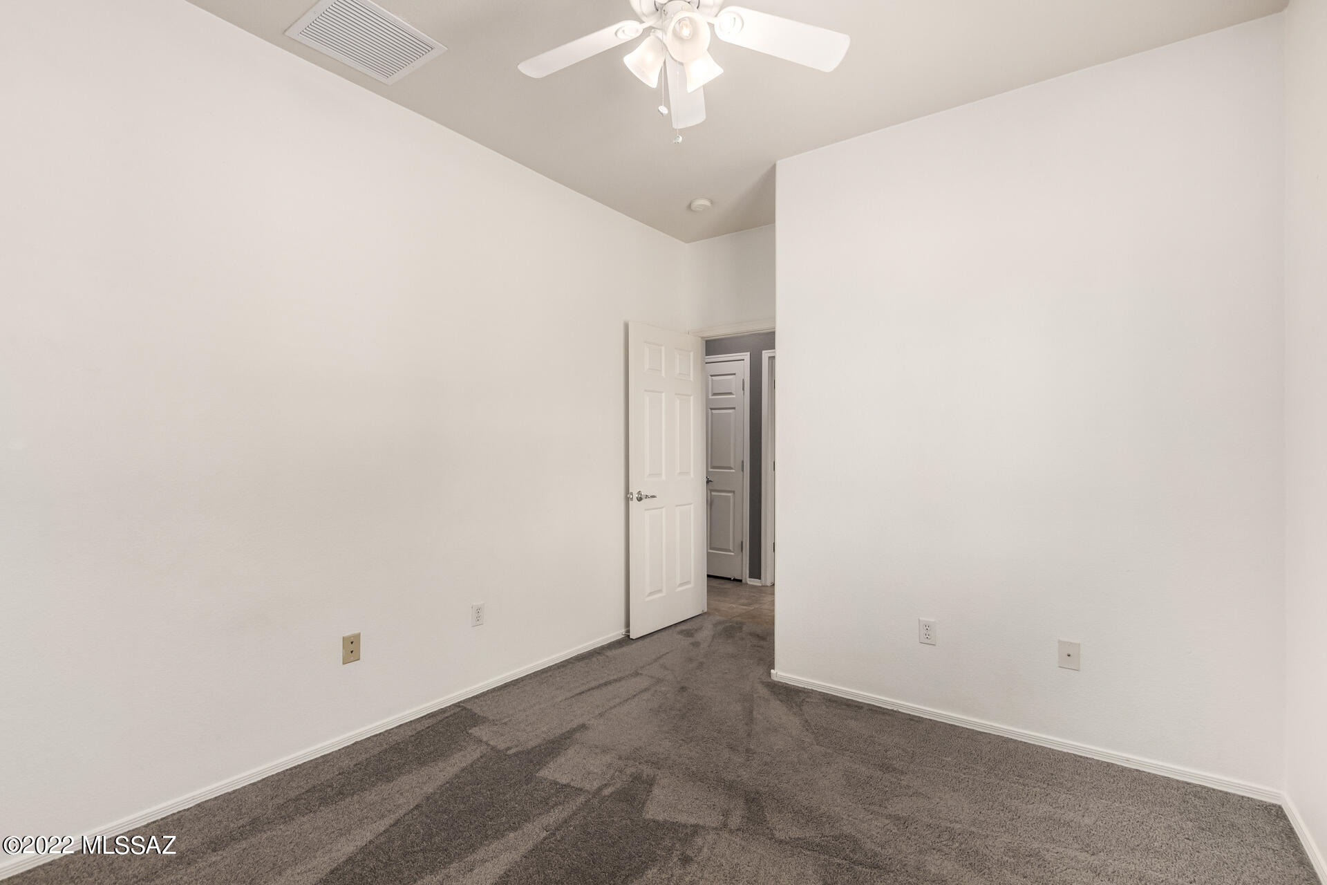 20824 E Treasure Road