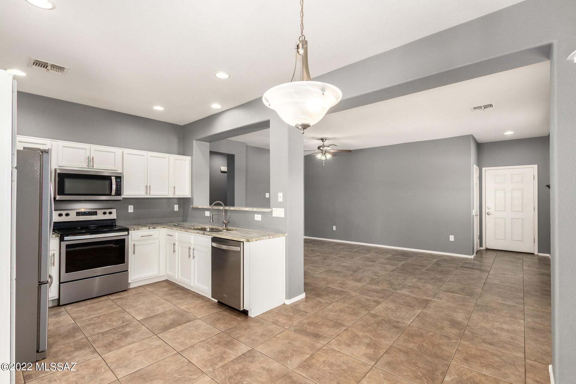 20824 E Treasure Road