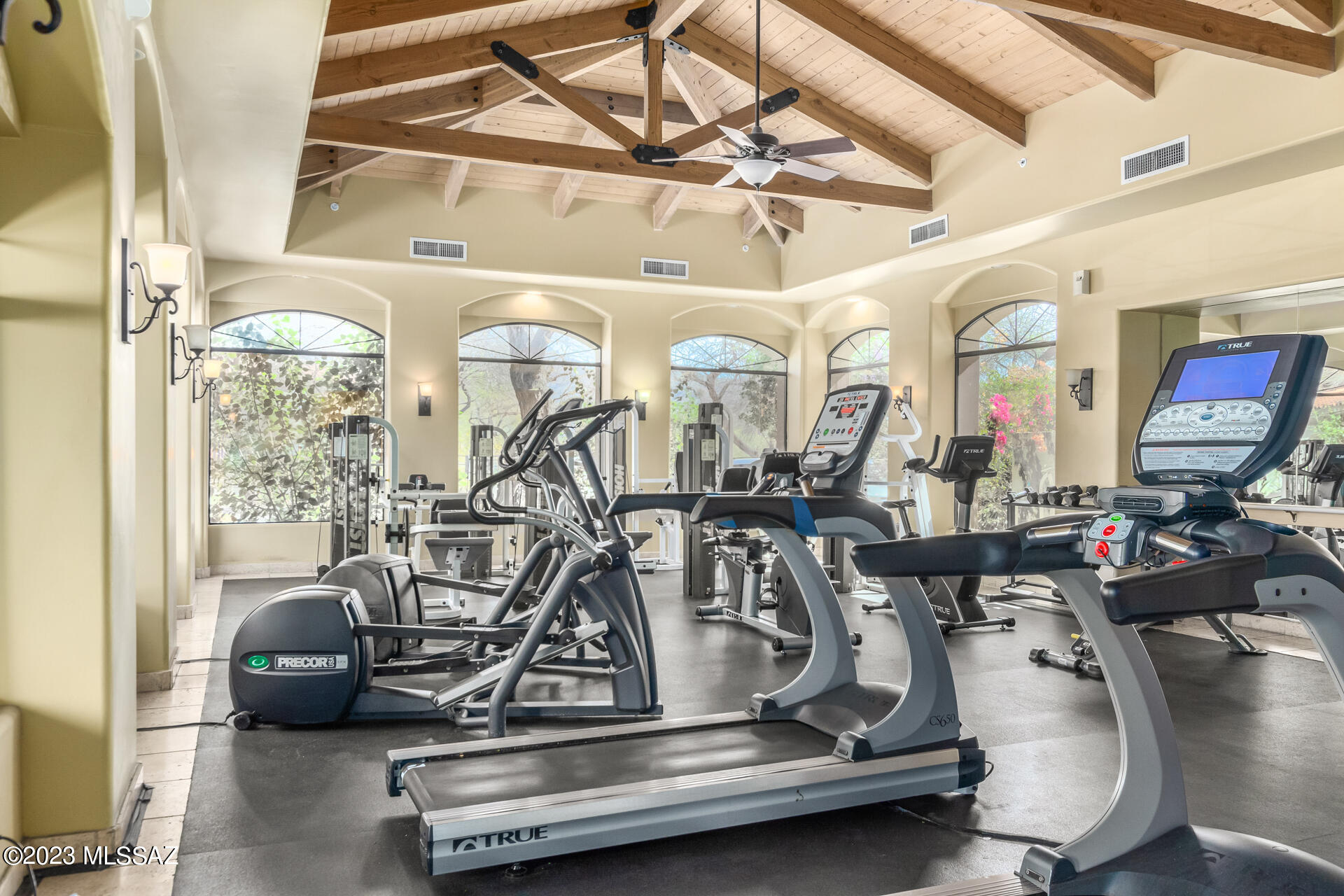 5751 N Kolb Road Unit: 42102