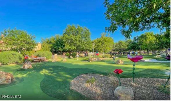 926 W Calle El Acuario