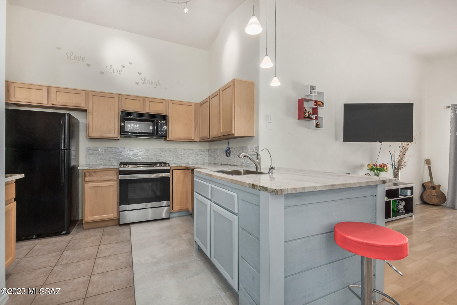 9707 E Vendela Street