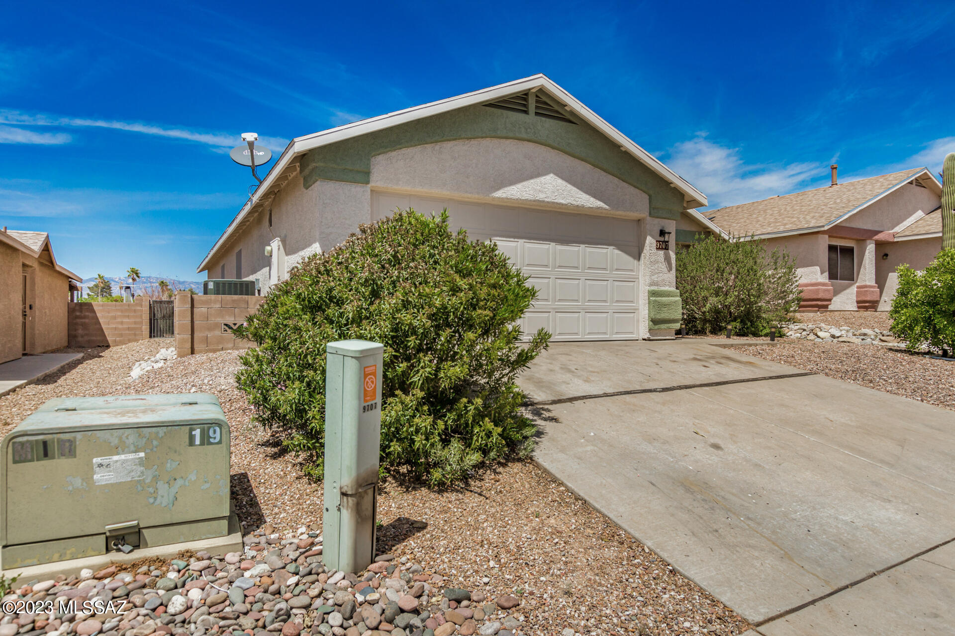 9707 E Vendela Street