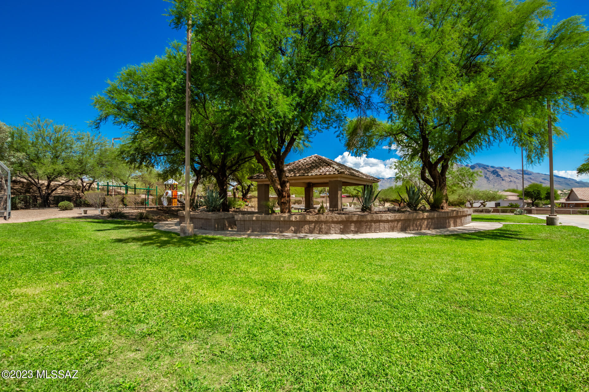 2269 W Enchantment Place