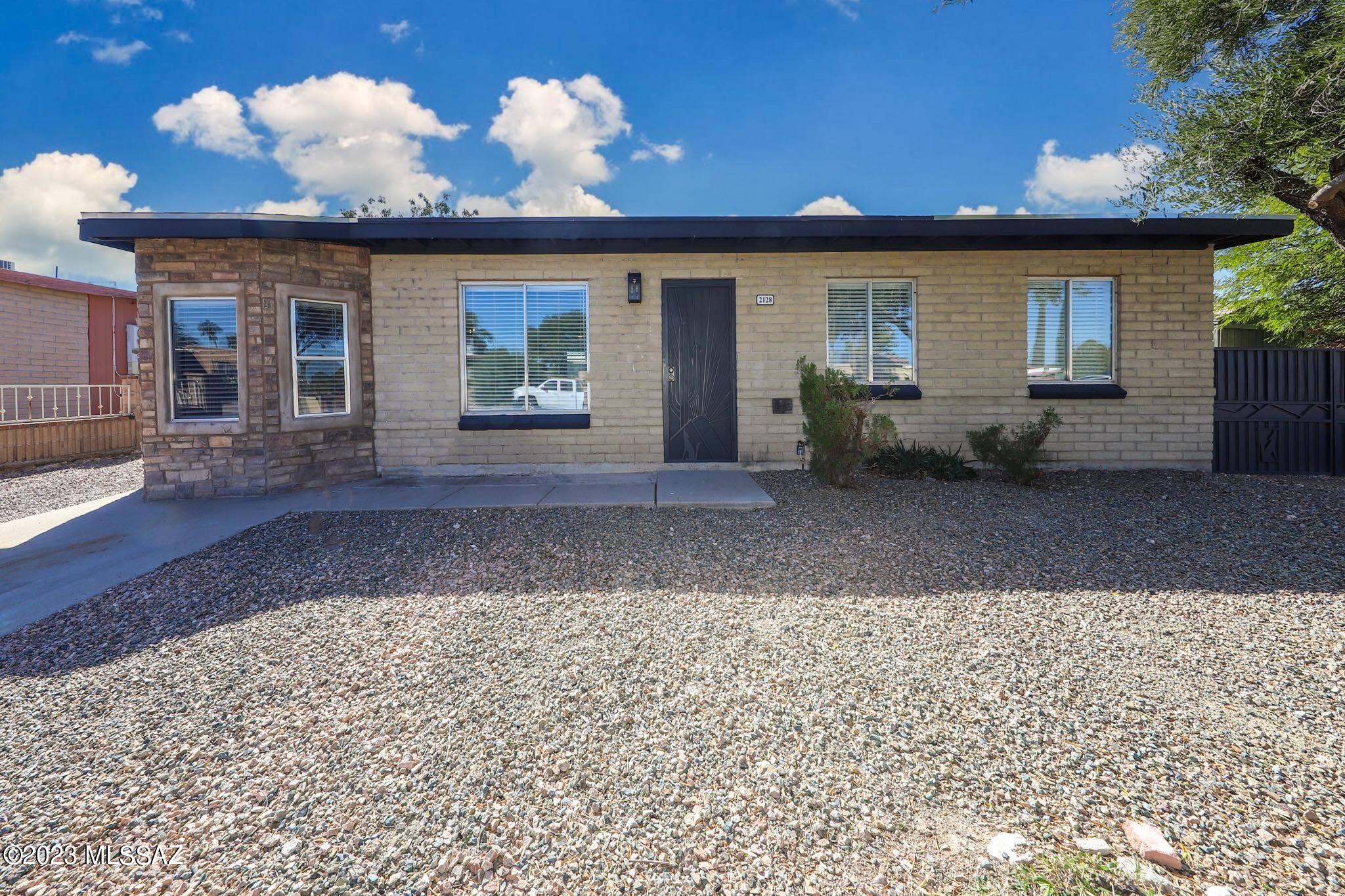 2128 E Alaska Street