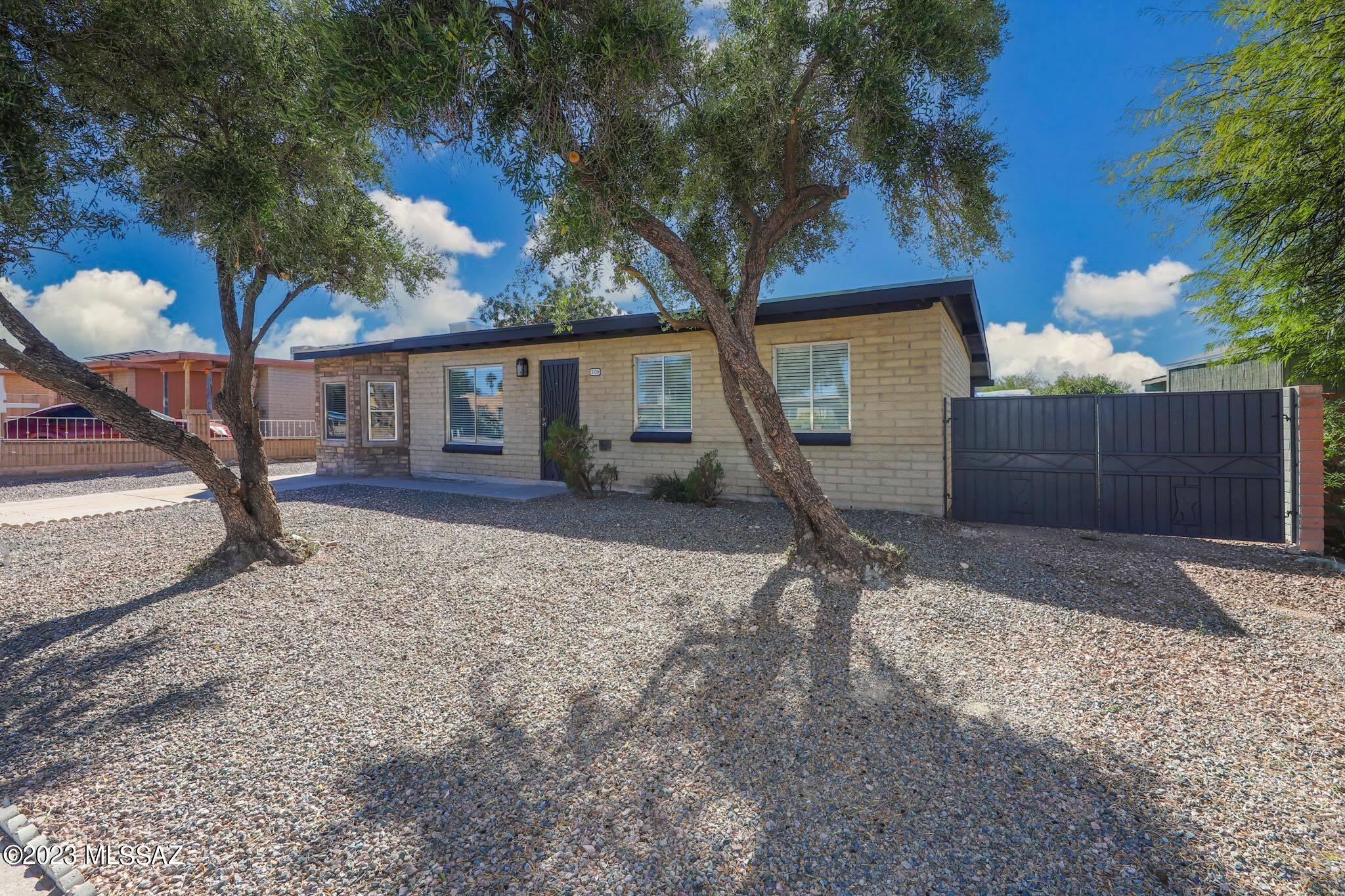 2128 E Alaska Street