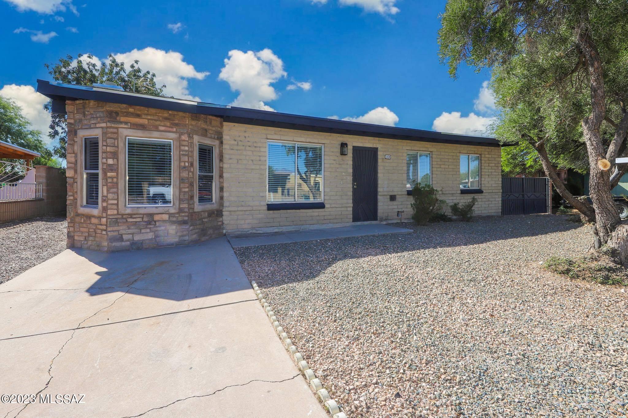 2128 E Alaska Street