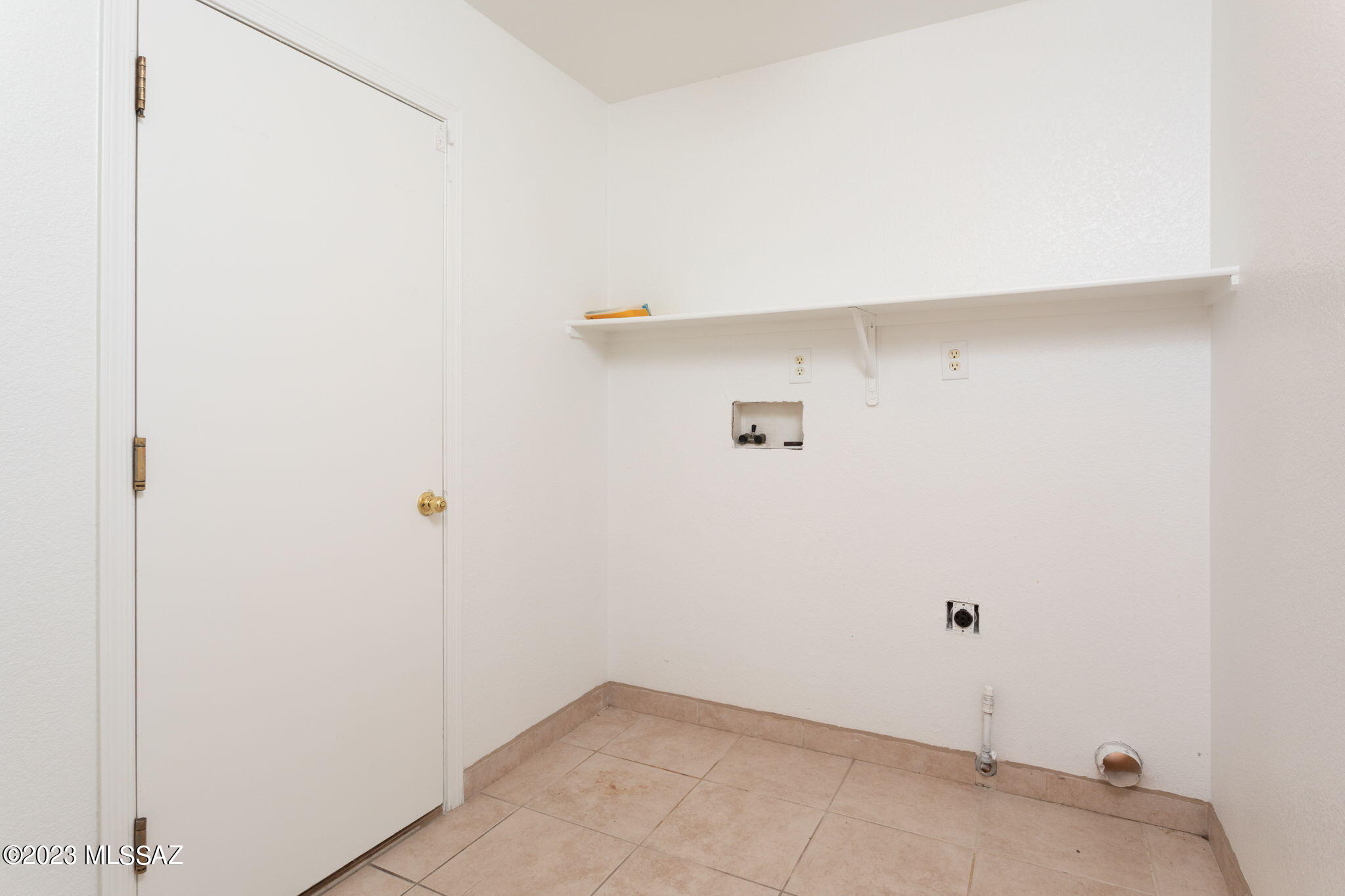 1482 E Melridge Street