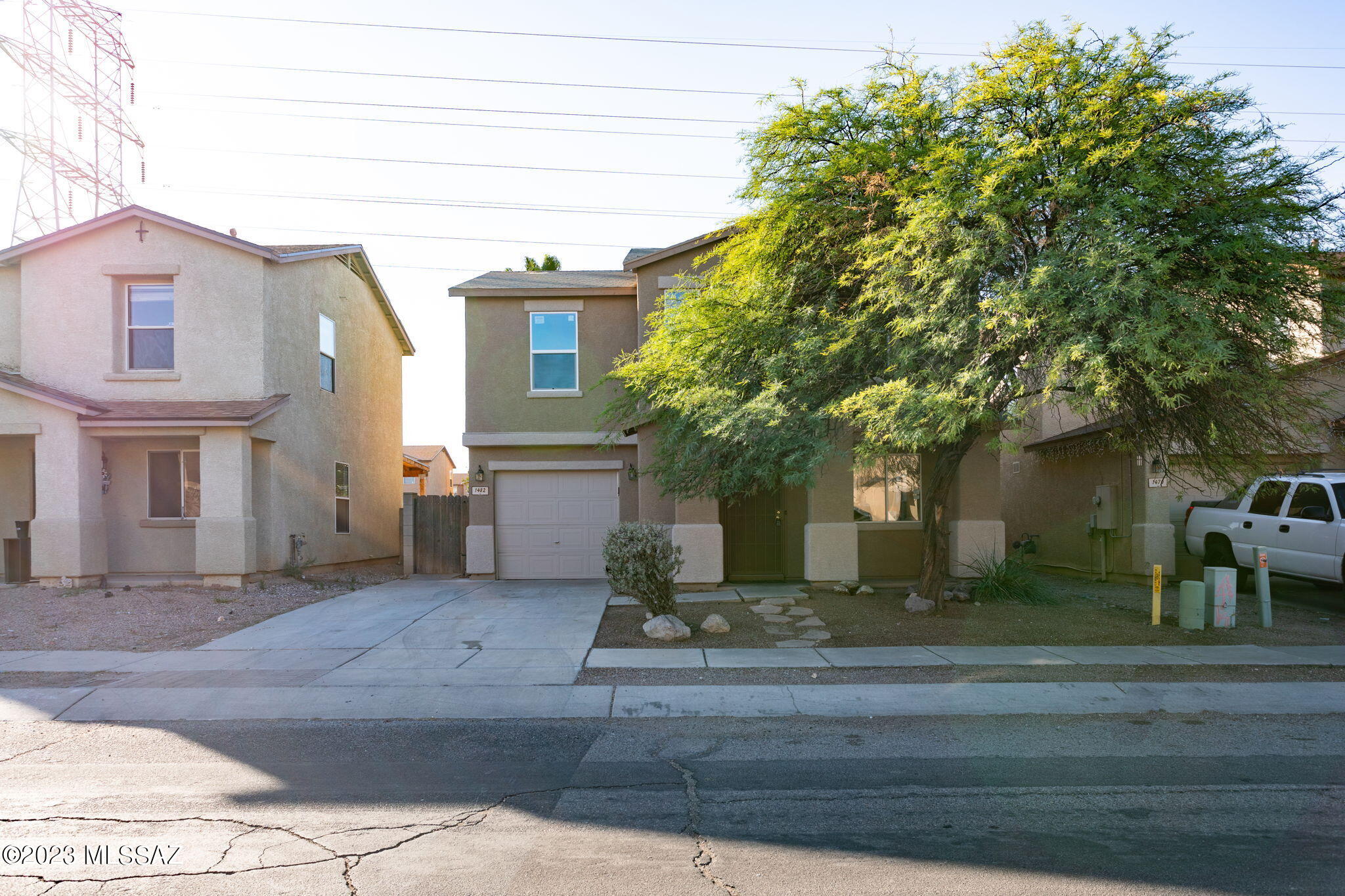 1482 E Melridge Street