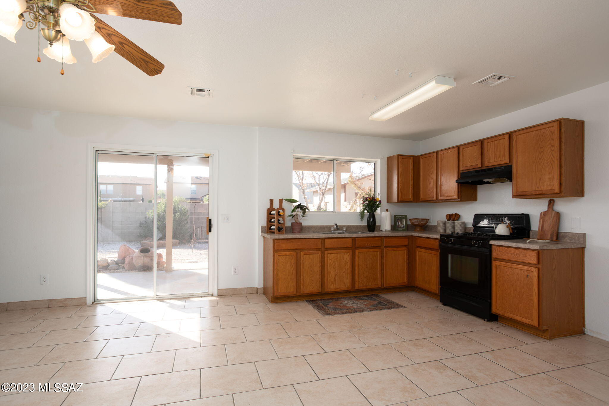 1482 E Melridge Street