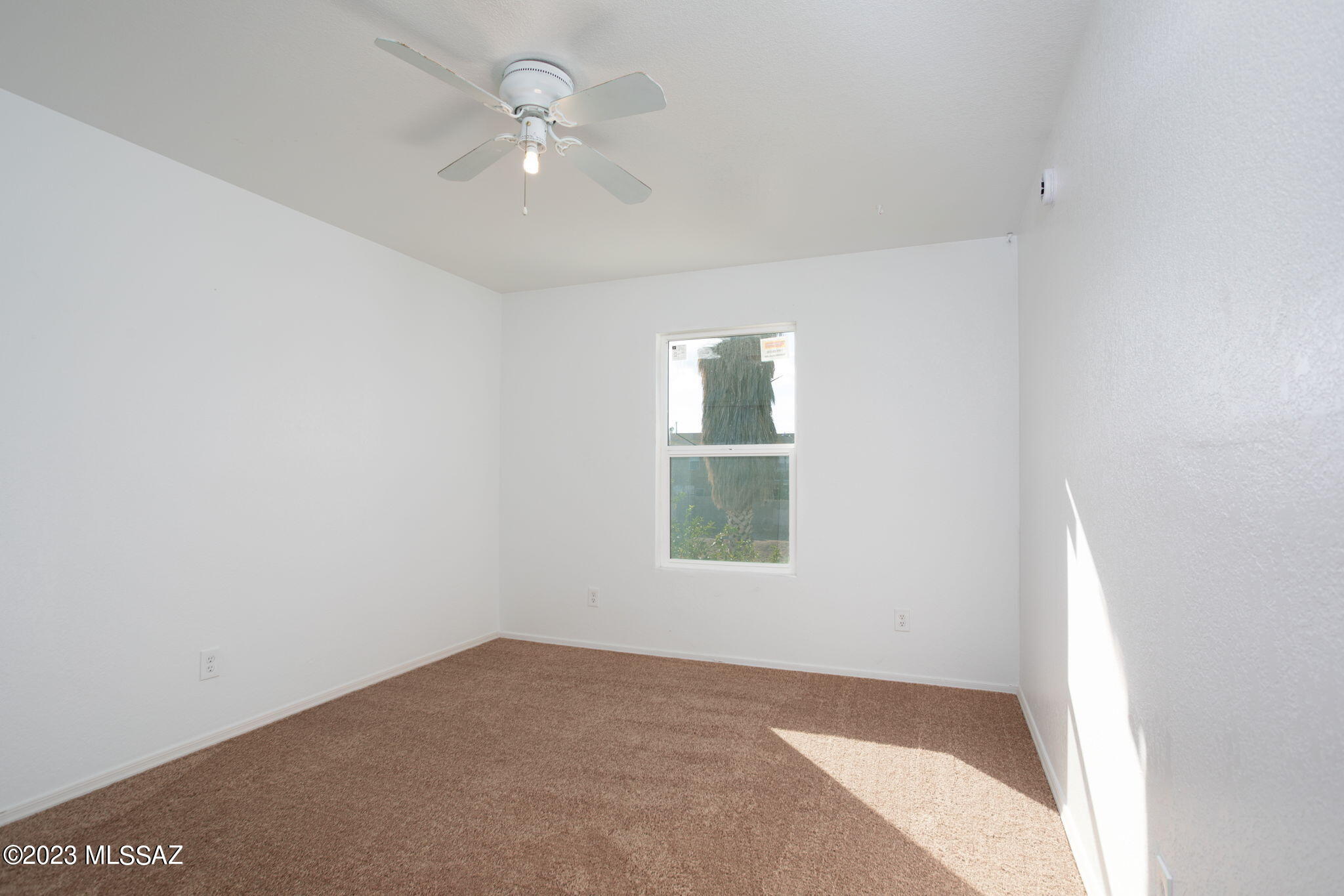 1482 E Melridge Street