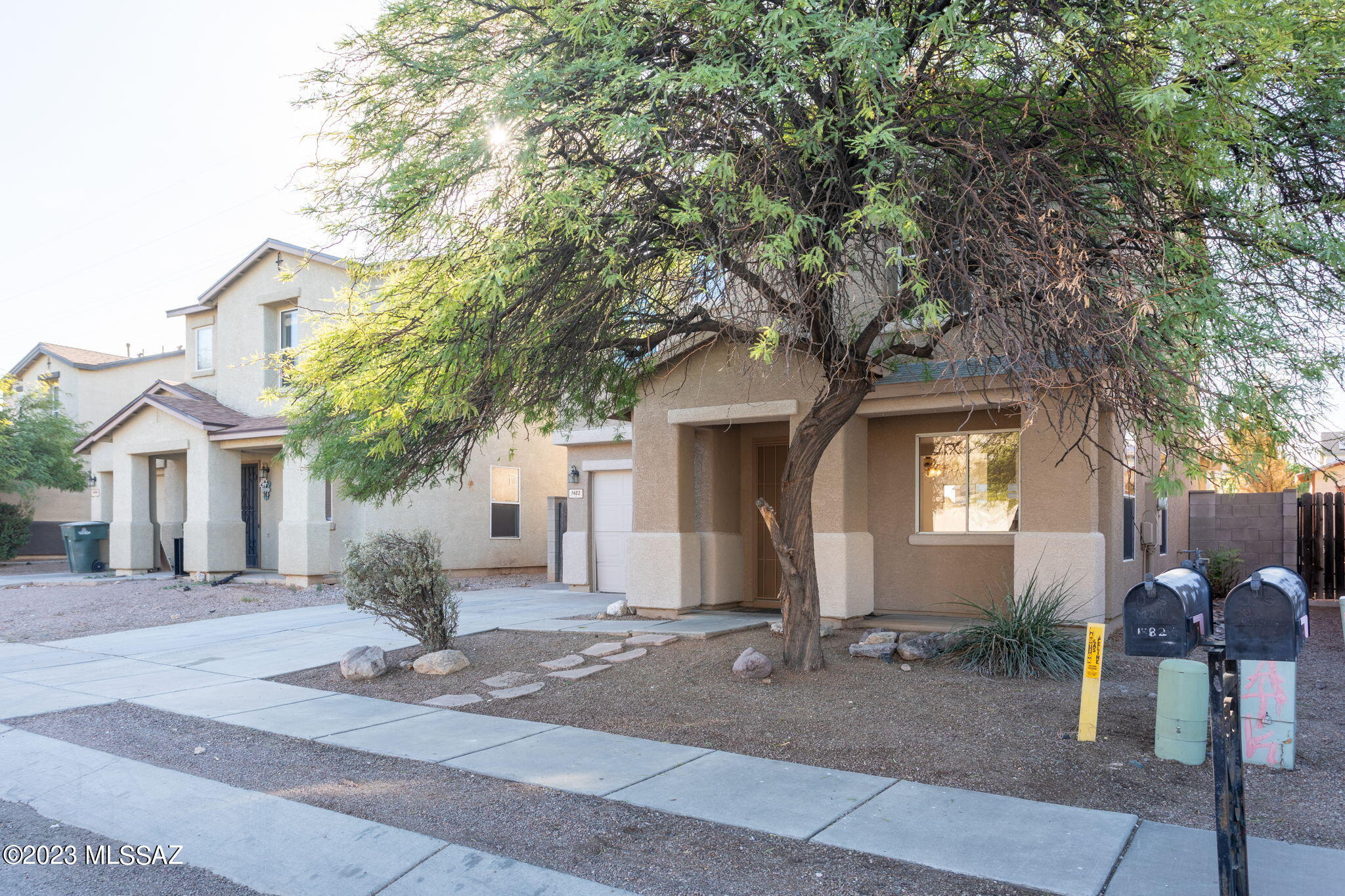 1482 E Melridge Street