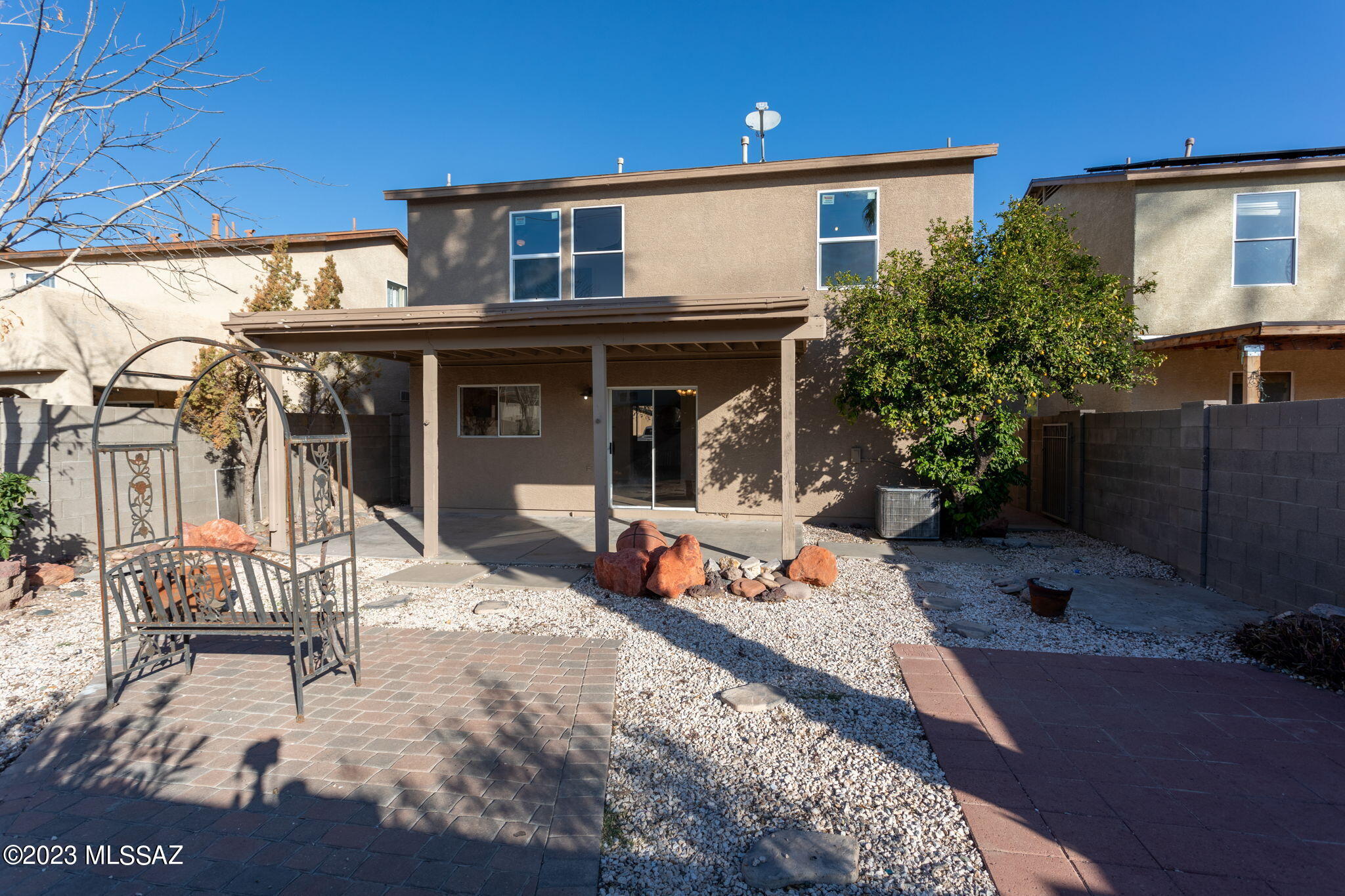 1482 E Melridge Street