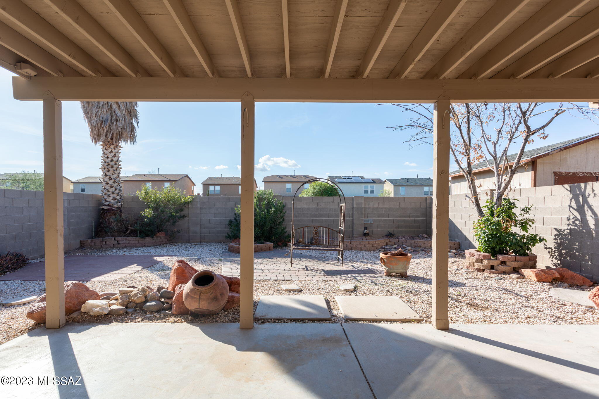 1482 E Melridge Street