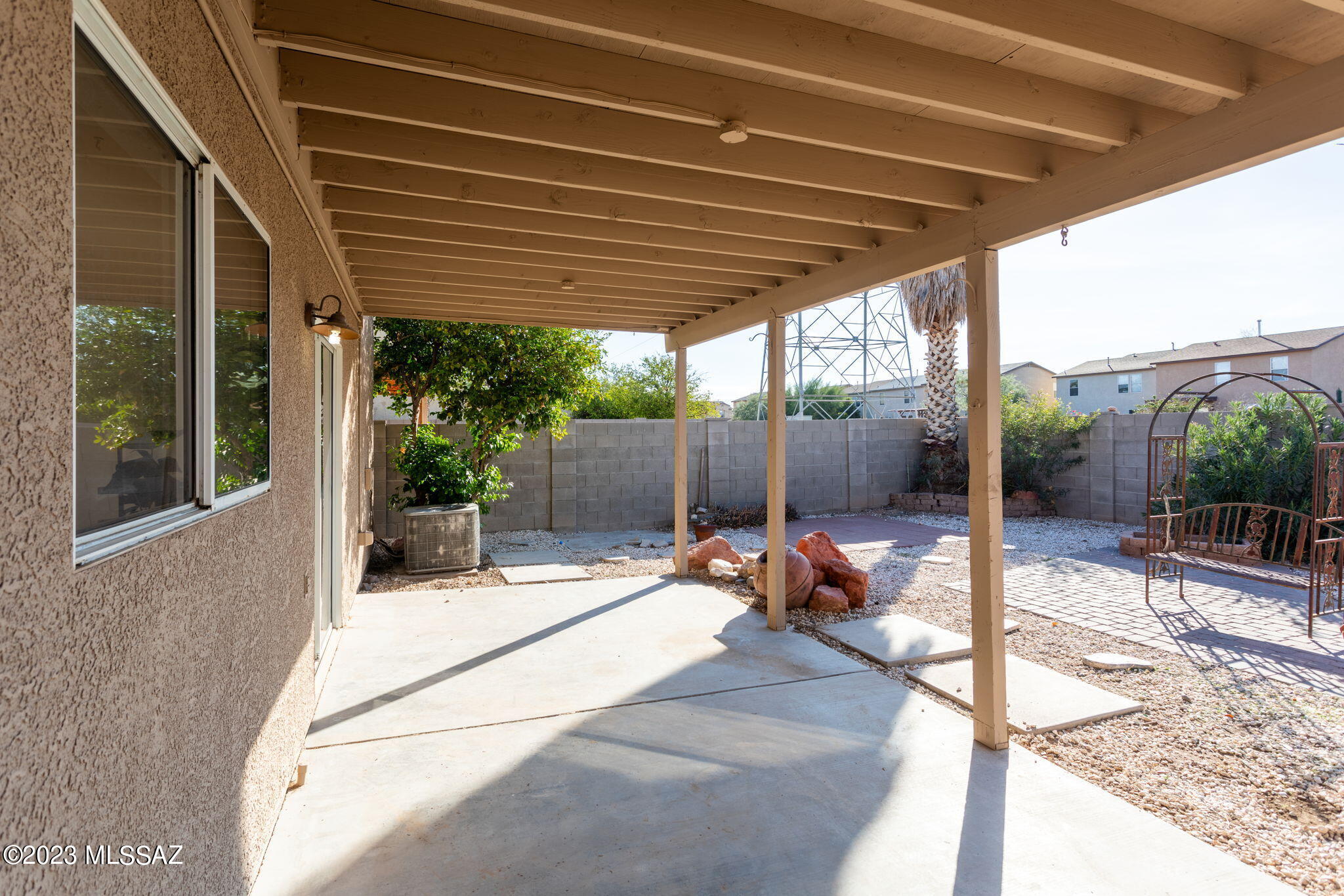 1482 E Melridge Street