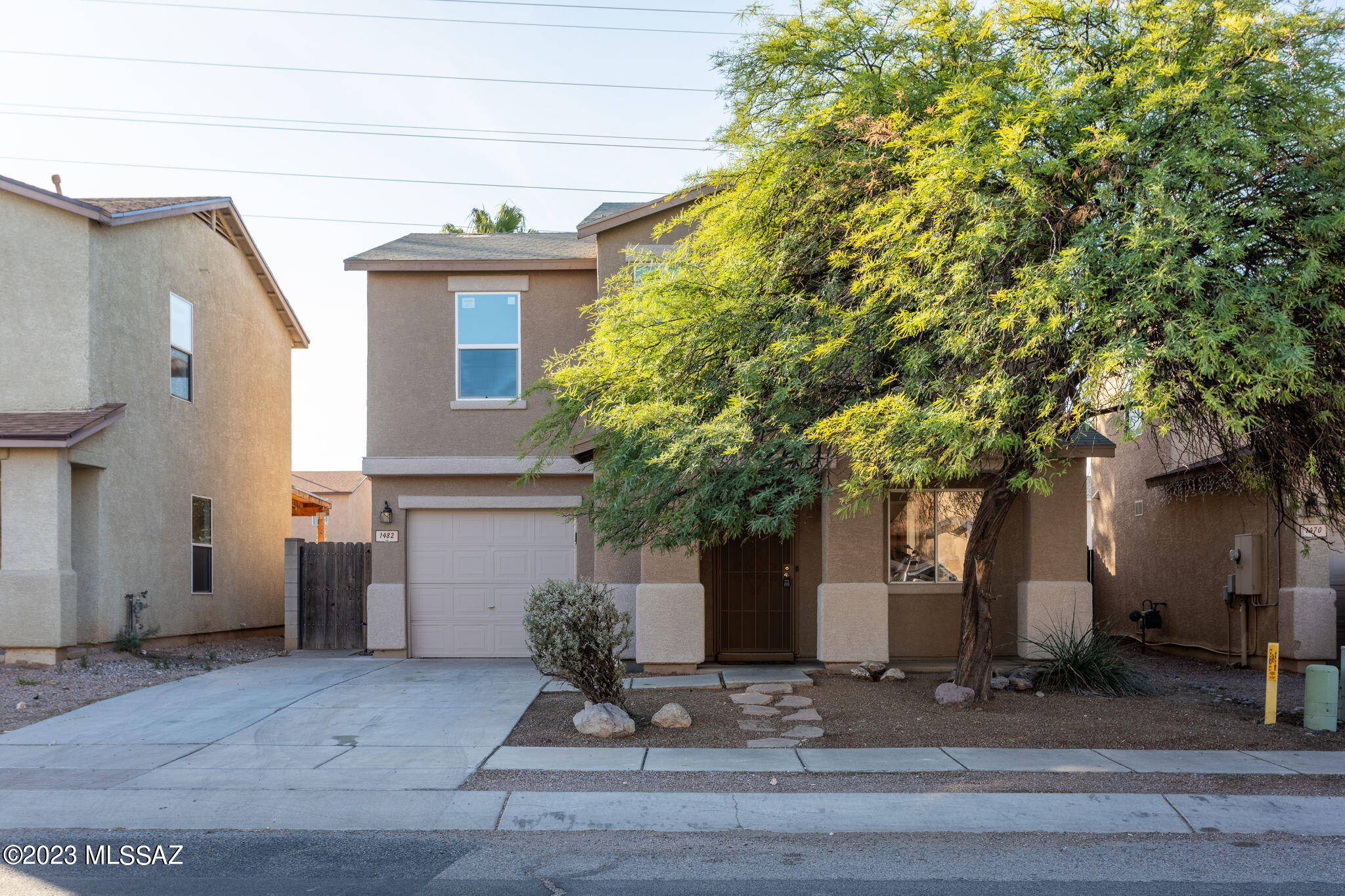 1482 E Melridge Street