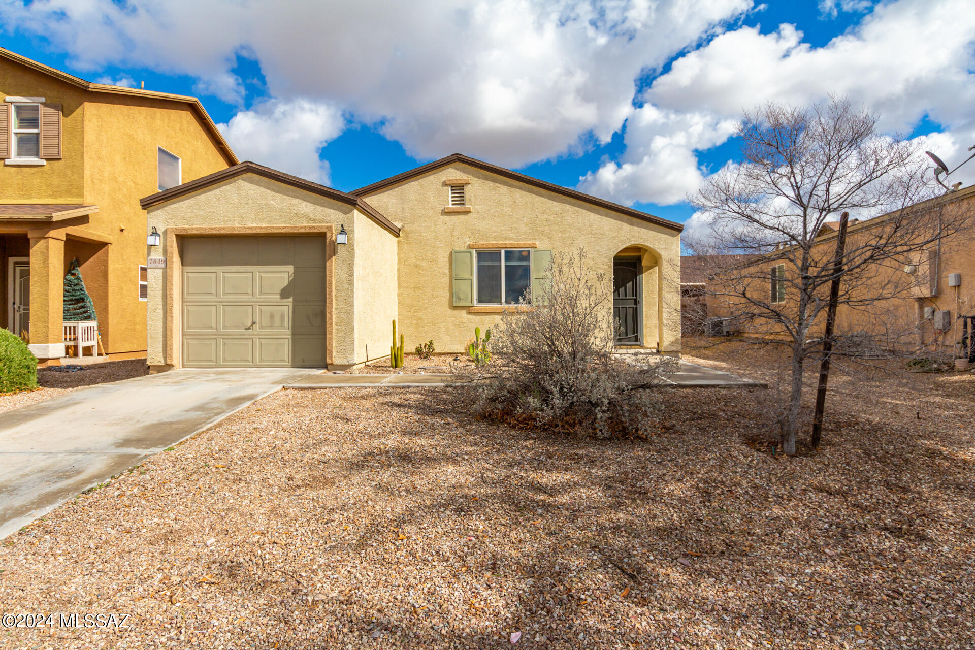 7049 S Red Maids Drive