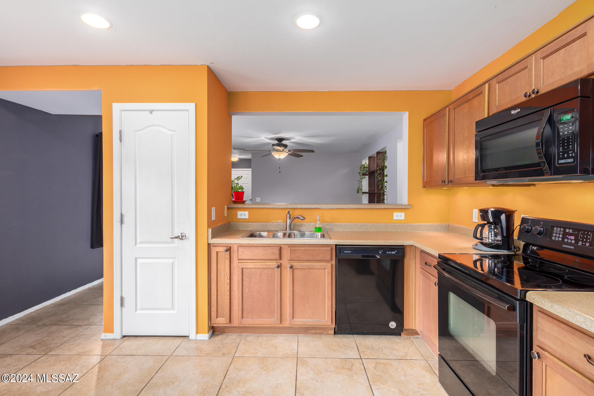 7049 S Red Maids Drive