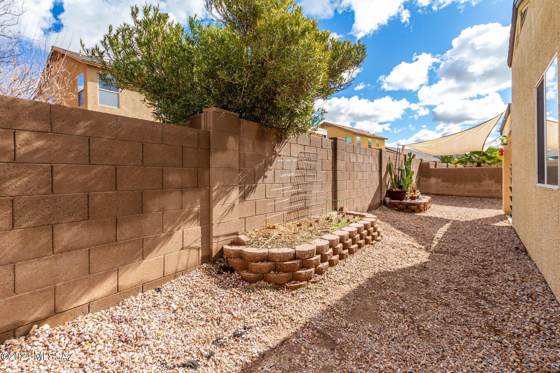 7049 S Red Maids Drive