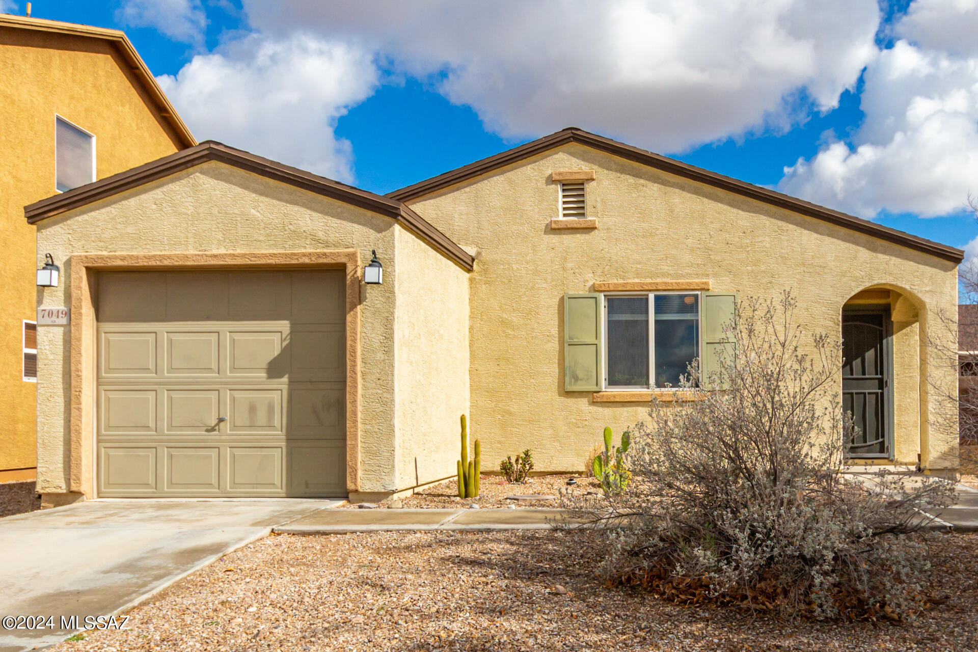 7049 S Red Maids Drive