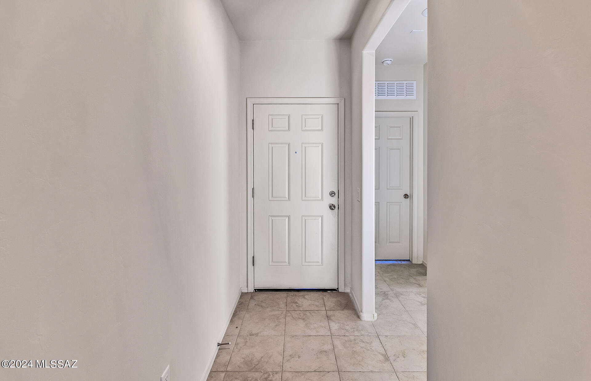 885 W Calle El Acuario