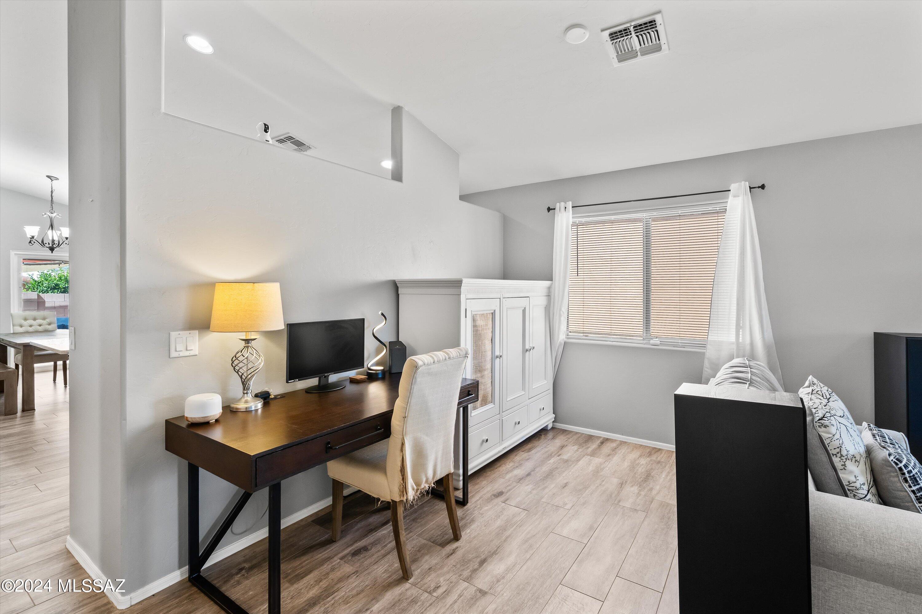 28 W Eric Dorman Street