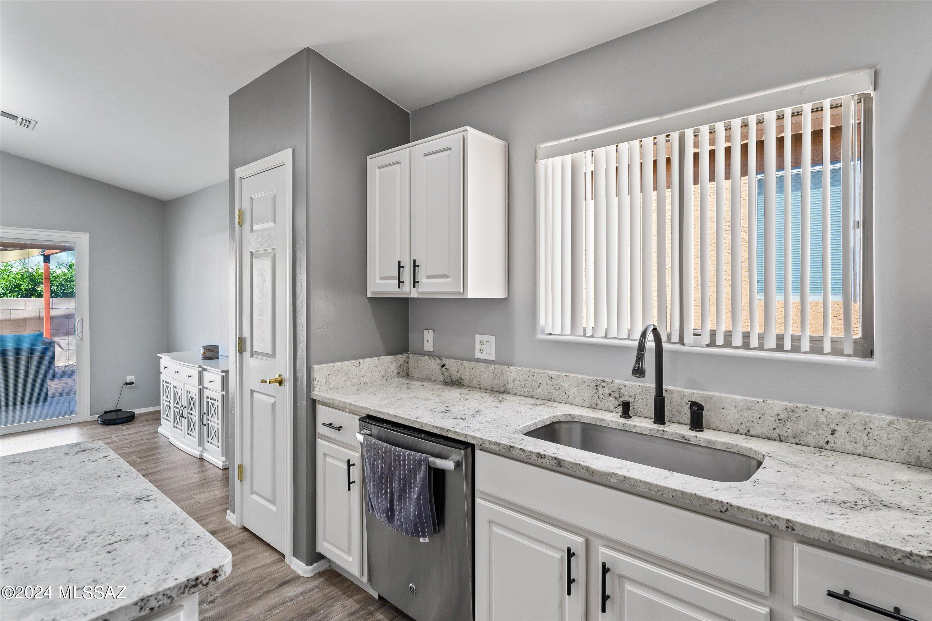 28 W Eric Dorman Street