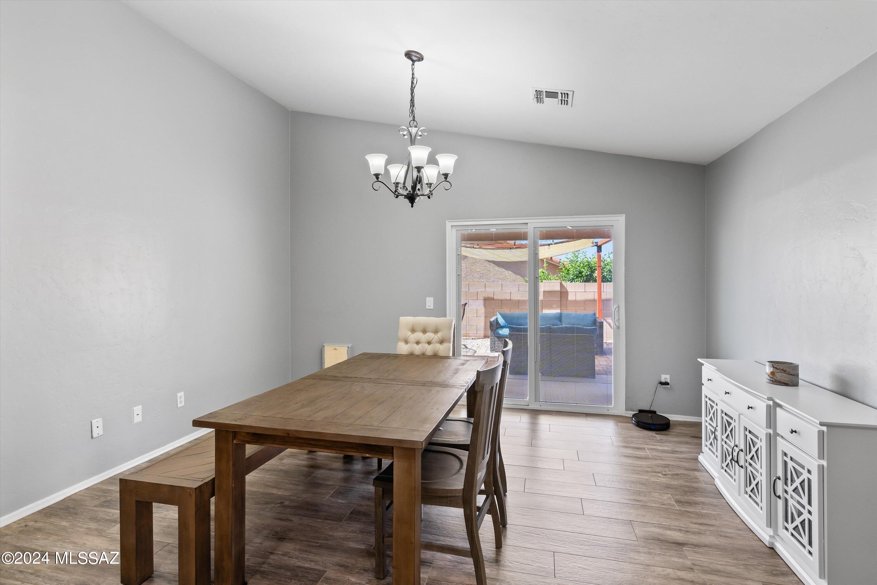 28 W Eric Dorman Street