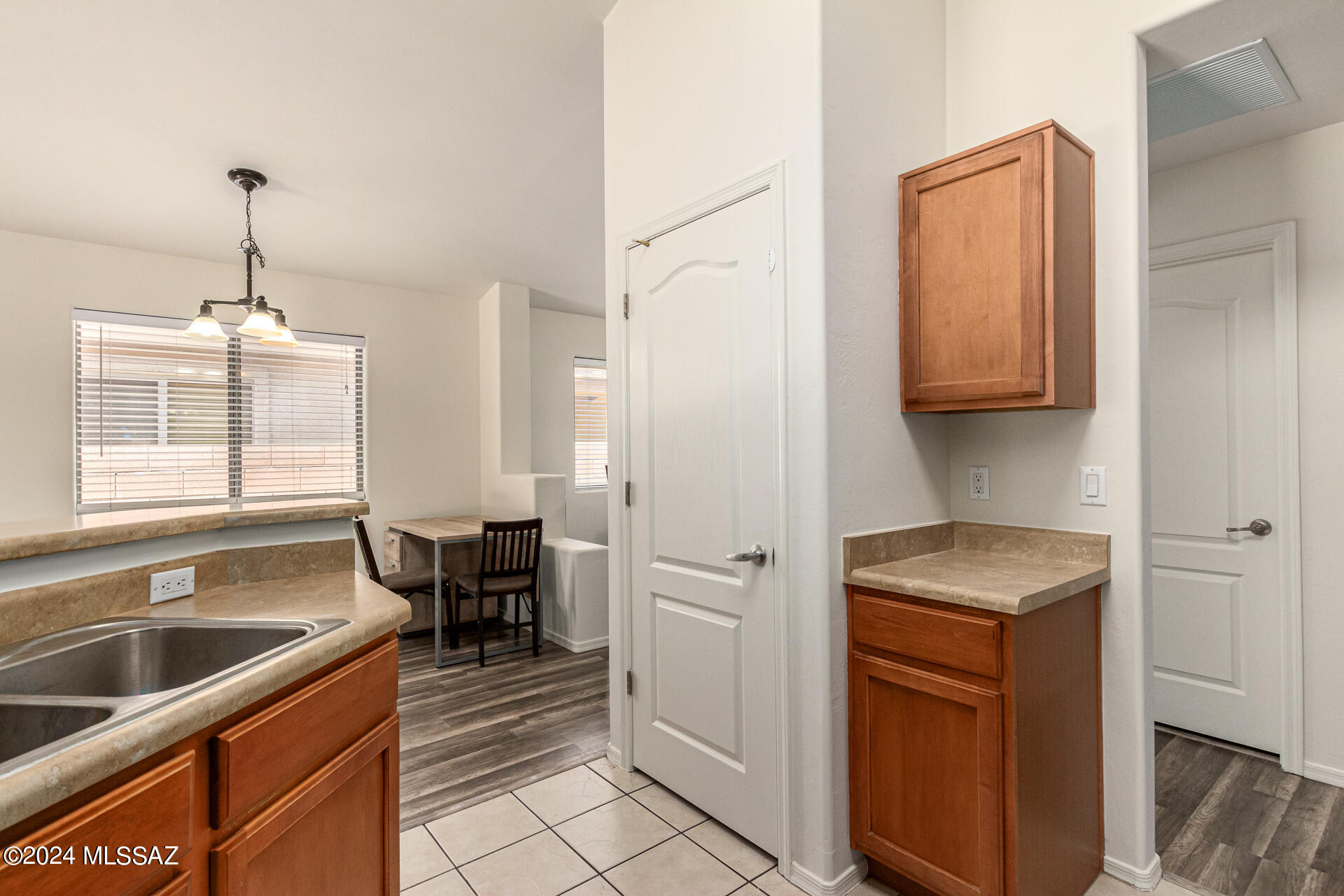 4142 E Coolbrooke Drive