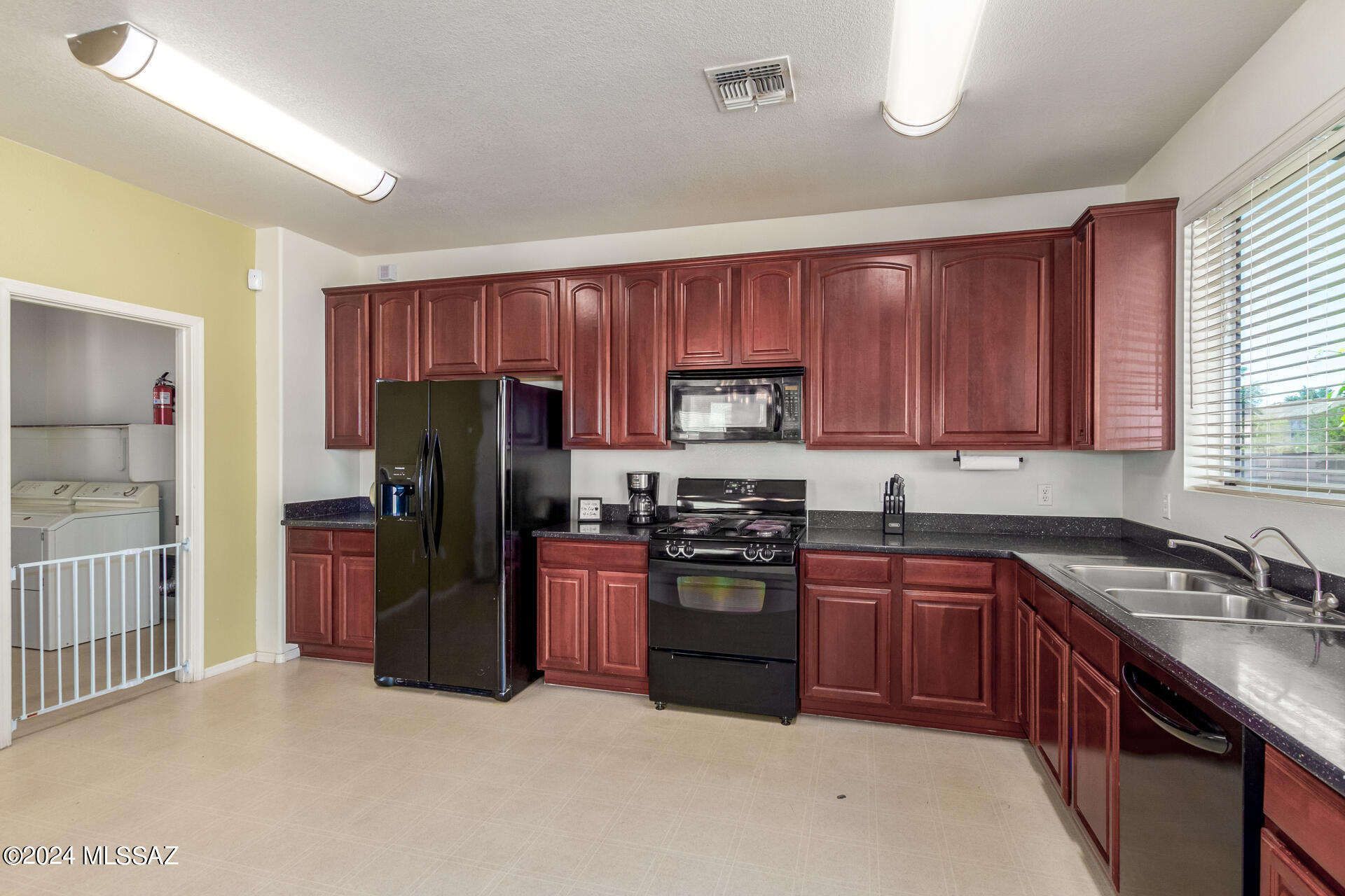 4884 W Calle Don Manuel