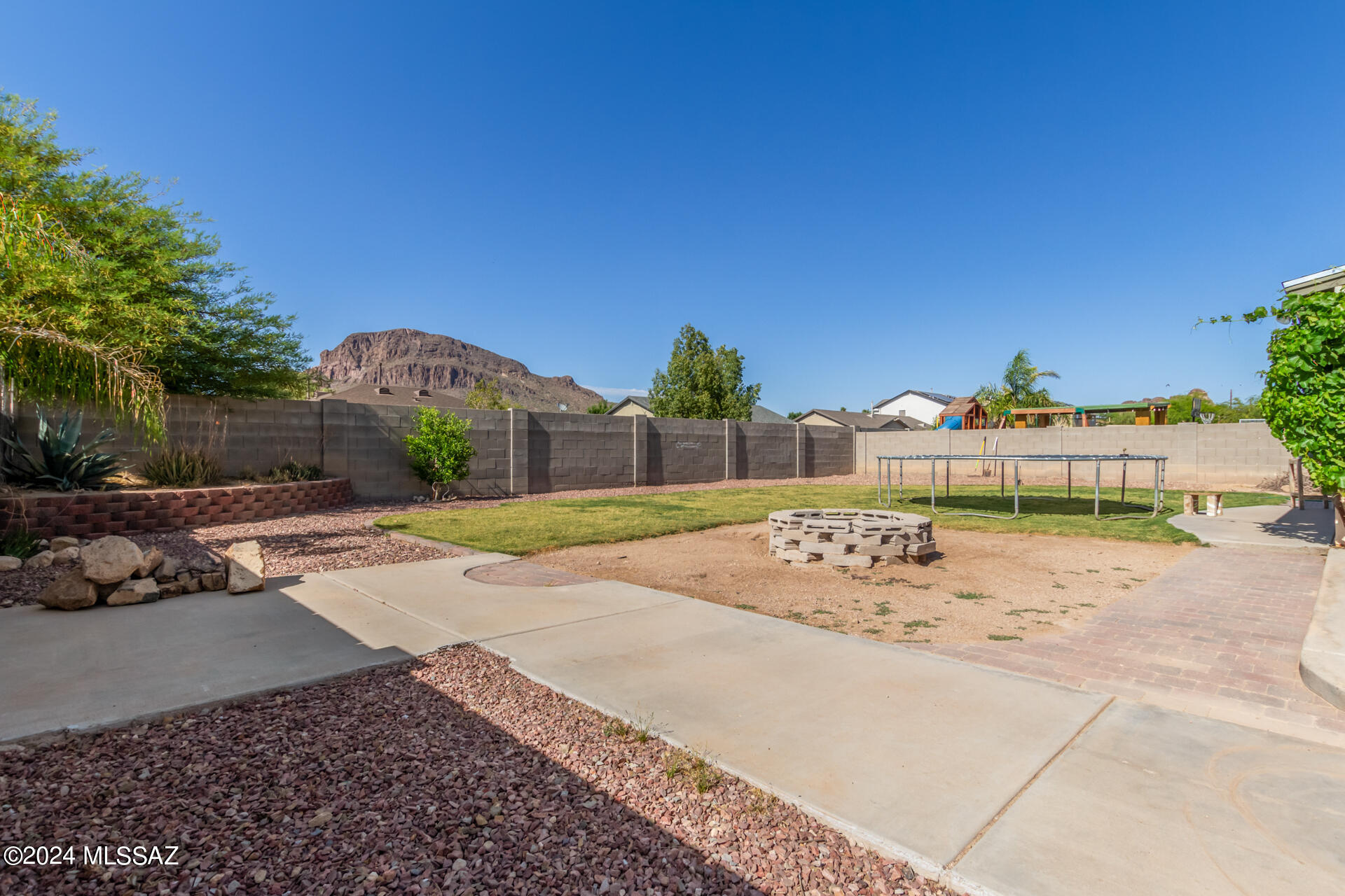 4884 W Calle Don Manuel