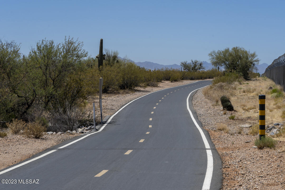 9121 E White Bluff Court