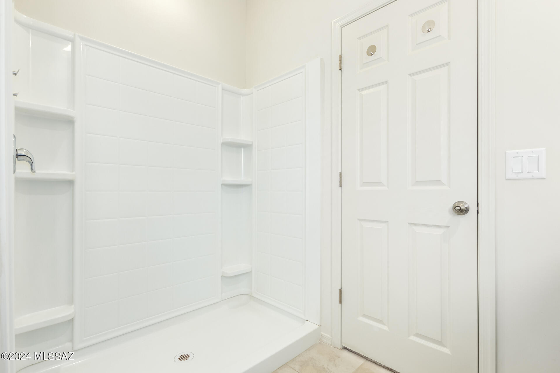 926 W Calle El Acuario