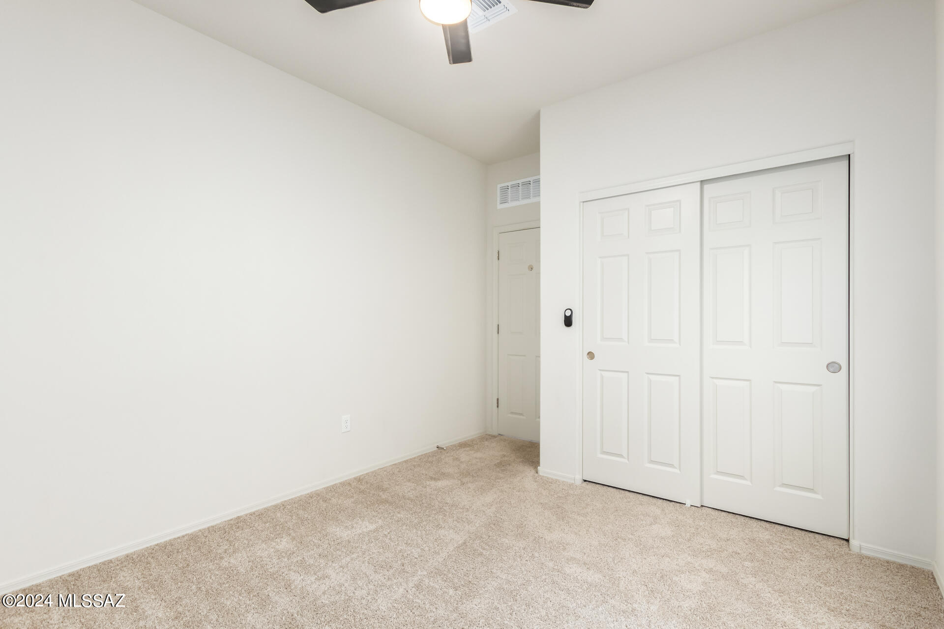 926 W Calle El Acuario