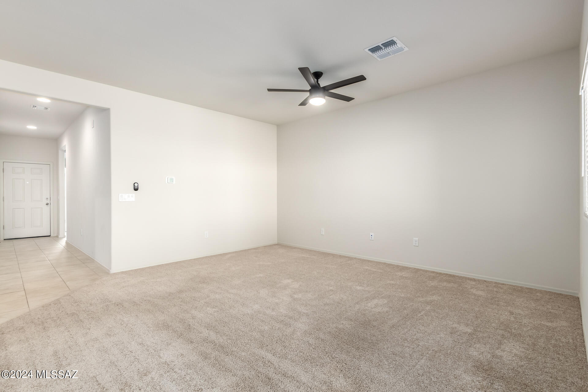 926 W Calle El Acuario