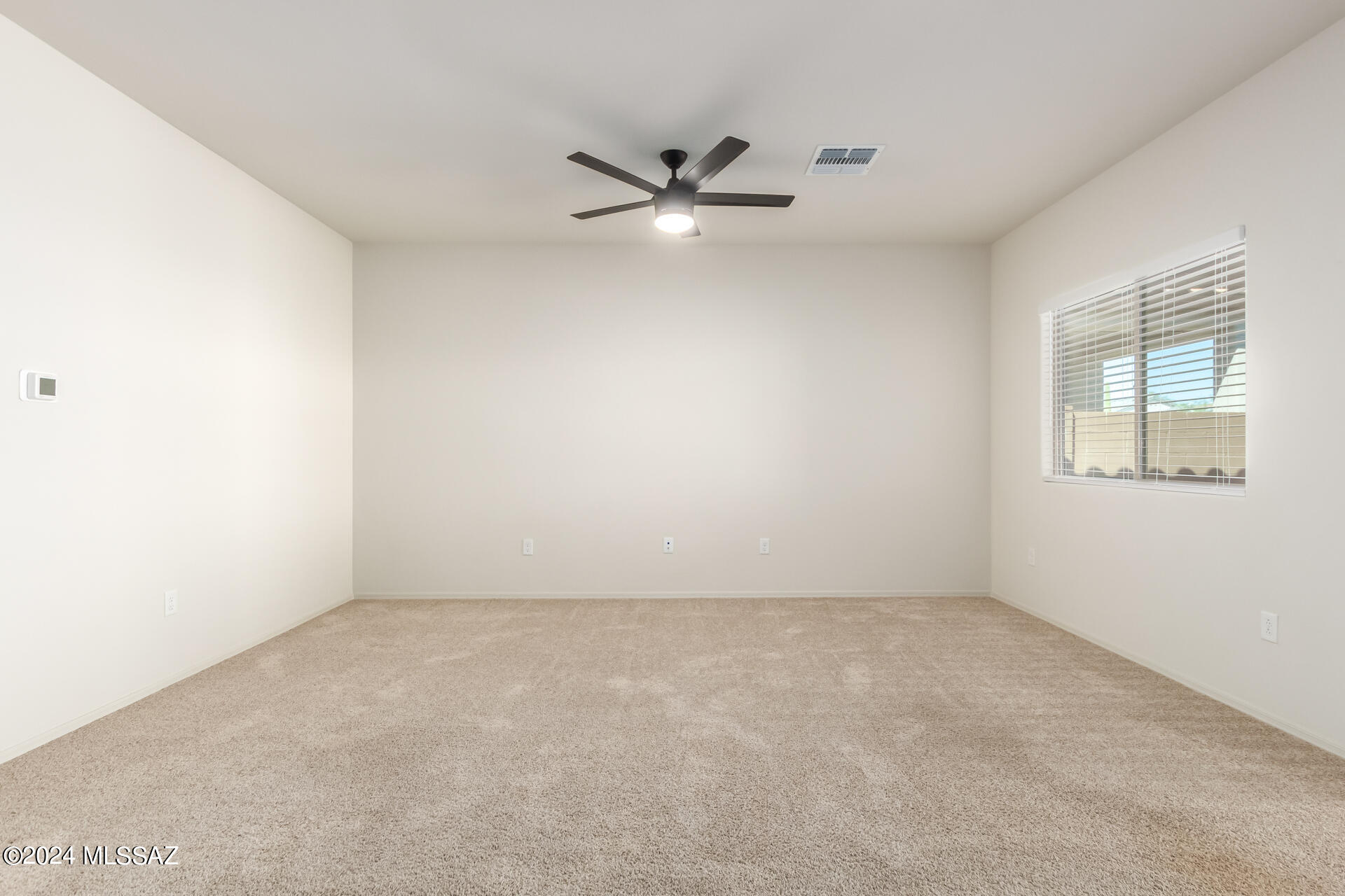 926 W Calle El Acuario