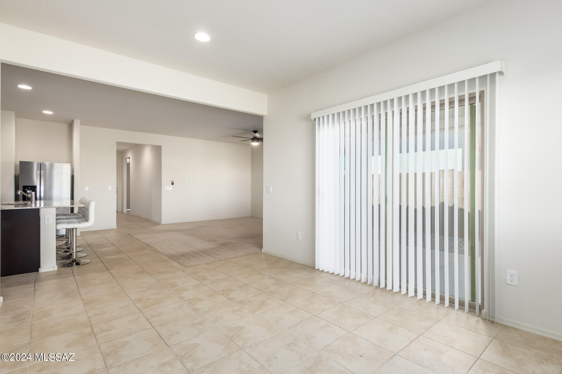 926 W Calle El Acuario